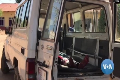 Imagem de arquivo, transporte de vítimas de ataques armados, centro de Moçambique